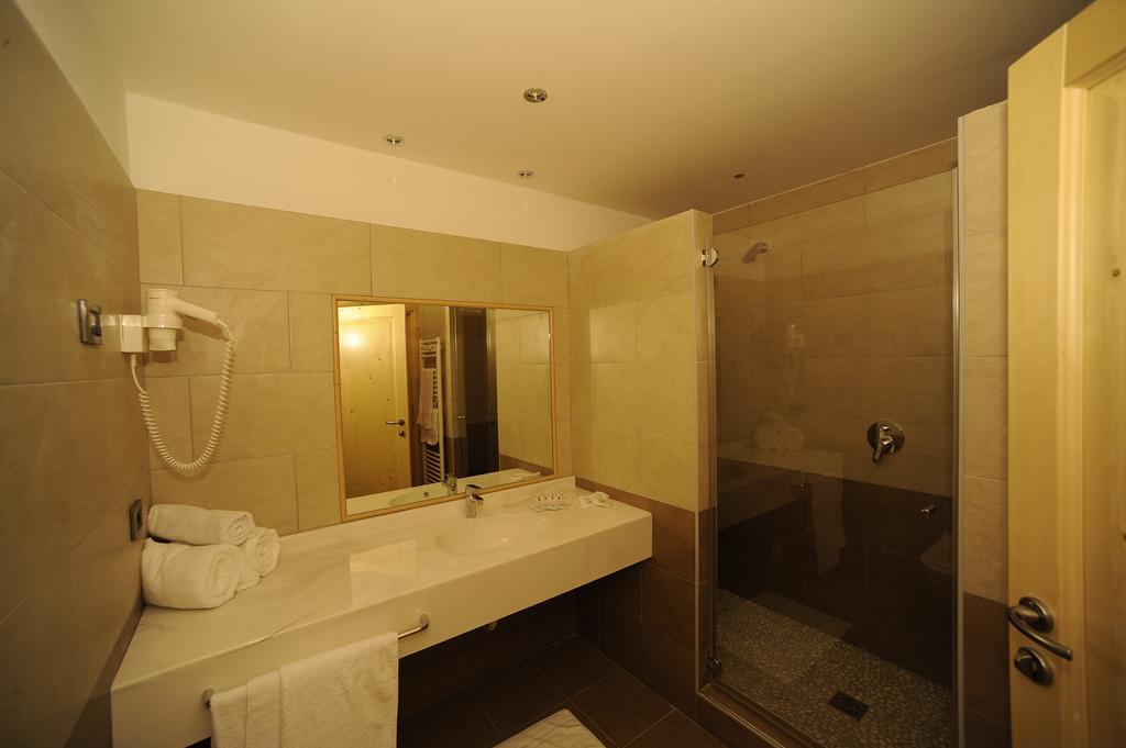 Hotel Belvedere Wellness & Family Baselga di Pinè Kültér fotó